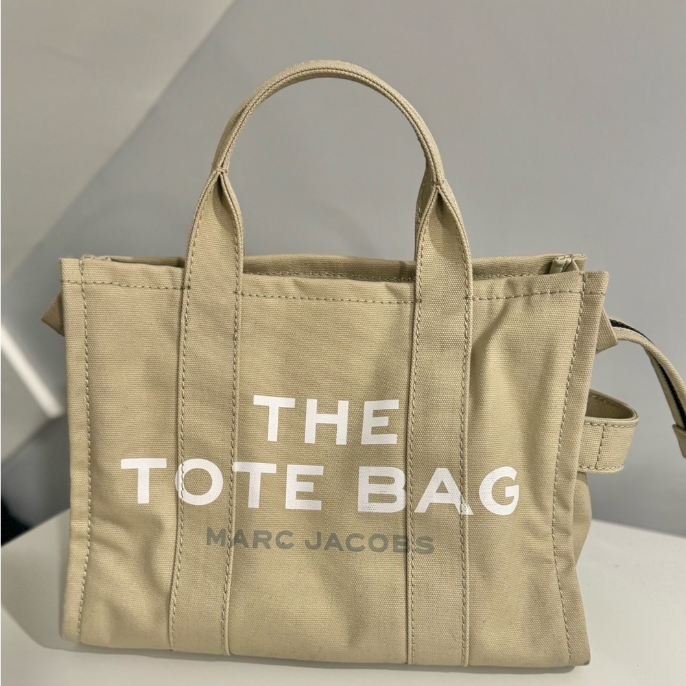 Marc Jacobs Canvas Medium Tote